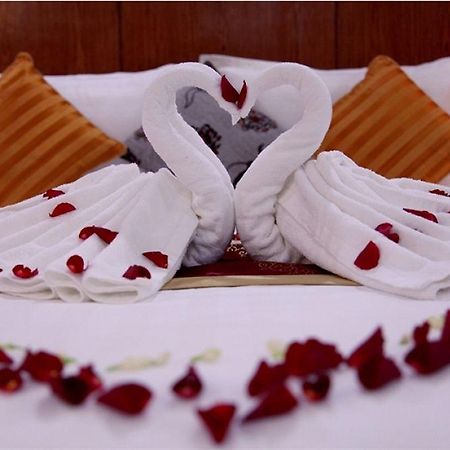 Huang Ting Hotel Phnom Penh Luaran gambar