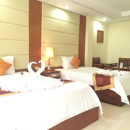 Huang Ting Hotel Phnom Penh Luaran gambar