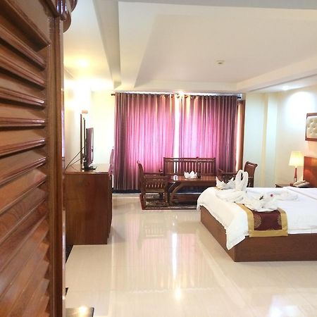 Huang Ting Hotel Phnom Penh Luaran gambar