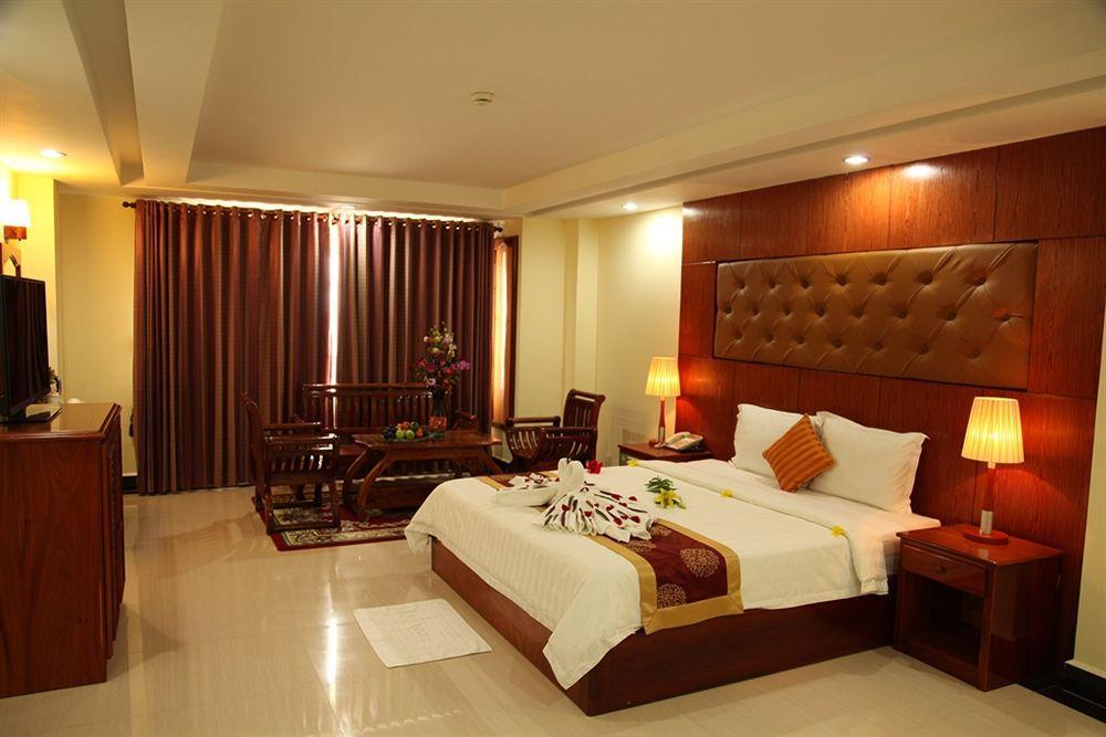 Huang Ting Hotel Phnom Penh Luaran gambar