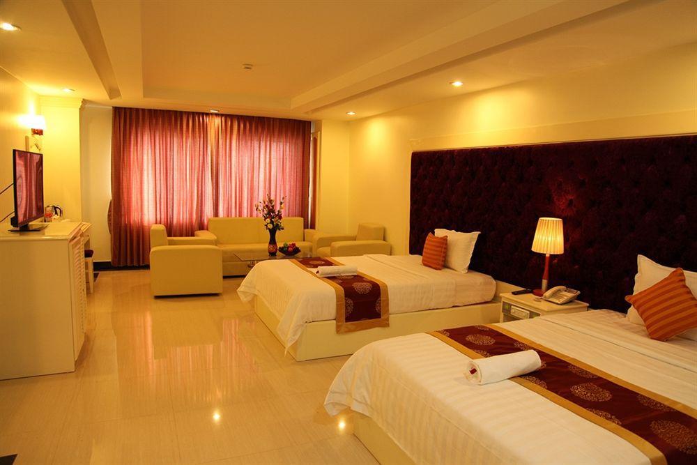Huang Ting Hotel Phnom Penh Luaran gambar