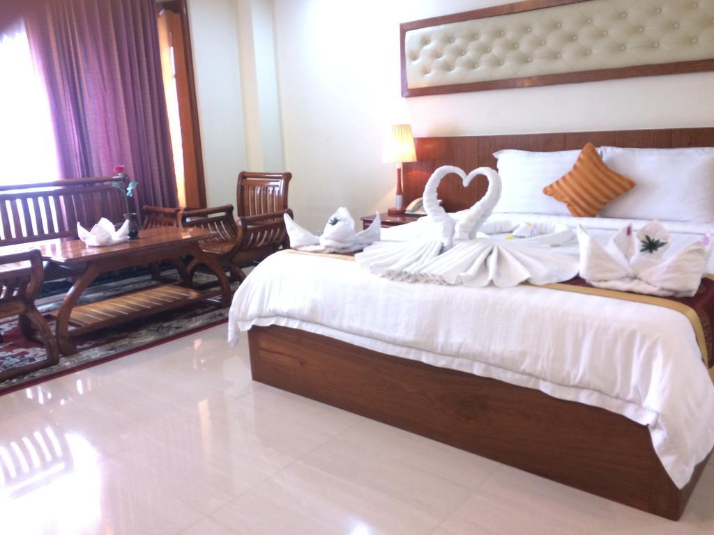 Huang Ting Hotel Phnom Penh Luaran gambar