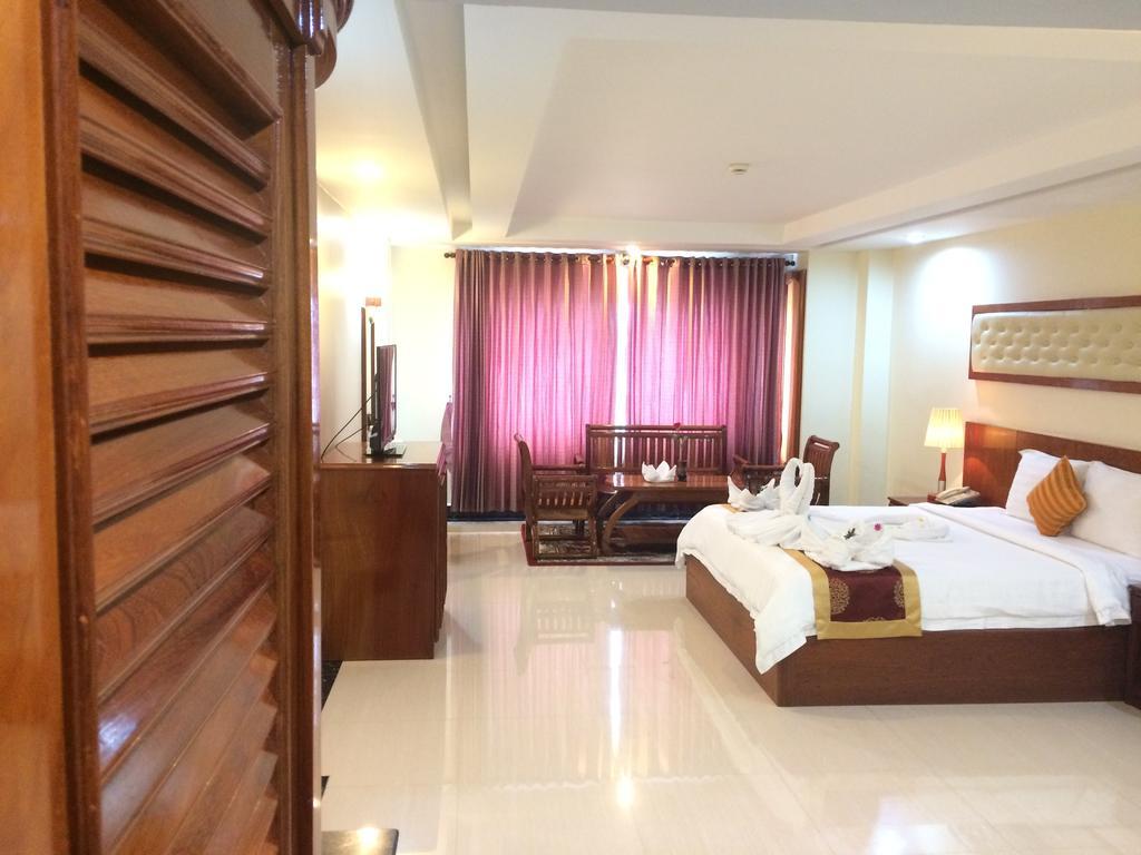 Huang Ting Hotel Phnom Penh Luaran gambar