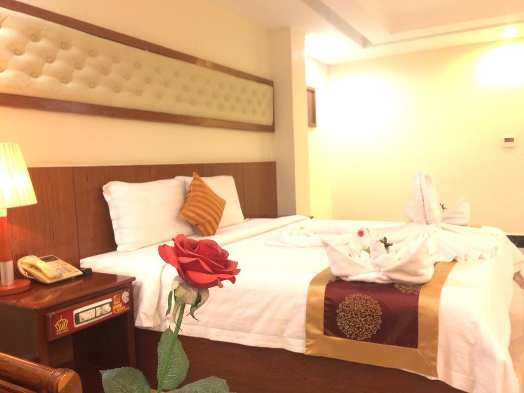 Huang Ting Hotel Phnom Penh Luaran gambar