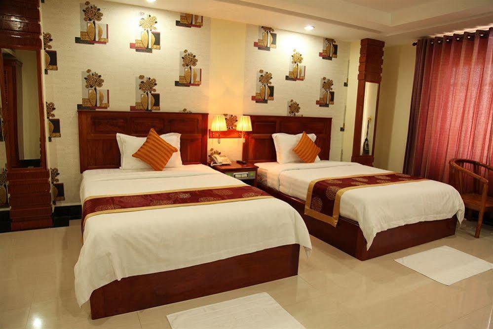 Huang Ting Hotel Phnom Penh Luaran gambar